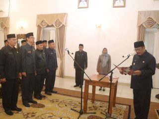 Bupati Sukabumi Lantik Empat Pejabat Eselon IIb, Tekankan Manajerial dan Budaya Kerja Positif